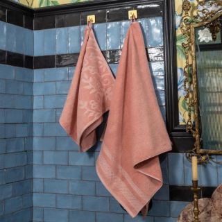 Полотенце махровое На максиумм с петелькой Полотенце махровое На максиумм с петелькой