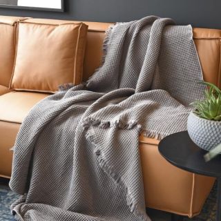 Плед Прикосновение 180x140 с бахромой Плед Прикосновение 180x140 с бахромой