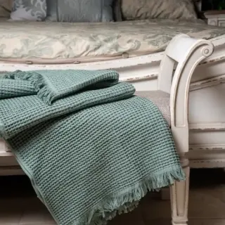 Плед Трепет 170x130 с бахромой Плед Трепет 170x130 с бахромой