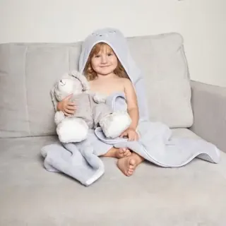 Уголок купальный Coniglietto с вышивкой Уголок купальный Coniglietto с вышивкой