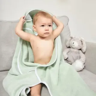 Уголок купальный Otaria с вышивкой Уголок купальный Otaria с вышивкой