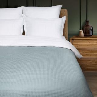 Покрывало жаккардовое Изысканный минимализм Покрывало жаккардовое Изысканный минимализм