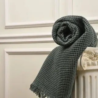 Плед Прикосновение 180x140 с бахромой Плед Прикосновение 180x140 с бахромой