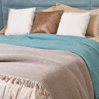 Плед Прикосновение 180x140 с бахромой Плед Прикосновение 180x140 с бахромой