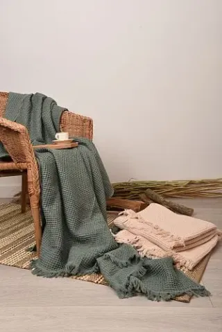 Плед Трепет 170x130 с бахромой Плед Трепет 170x130 с бахромой