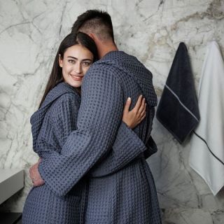 Халат вафельный Основа комфорта универсальный с капюшоном (рельефный) Халат вафельный Основа комфорта универсальный с капюшоном (рельефный)