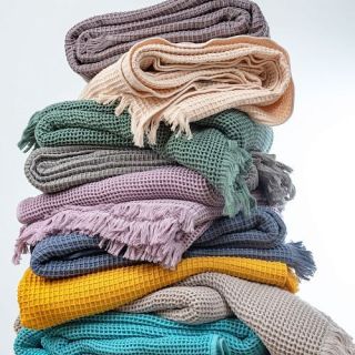 Плед Тепло 170x130 с бахромой Плед Тепло 170x130 с бахромой