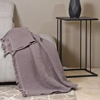 Плед Прикосновение 180x140 с бахромой Плед Прикосновение 180x140 с бахромой