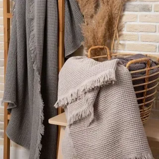 Плед Трепет 170x130 с бахромой Плед Трепет 170x130 с бахромой