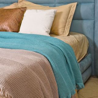 Плед Прикосновение 180x140 с бахромой Плед Прикосновение 180x140 с бахромой