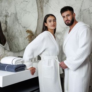 Халат вафельный Основа комфорта универсальный с капюшоном (рельефный) Халат вафельный Основа комфорта универсальный с капюшоном (рельефный)