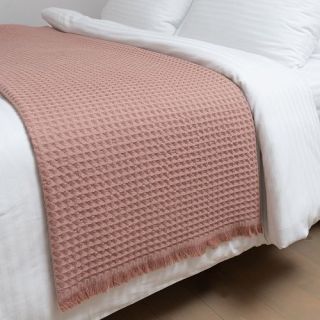 Покрывало рельефное Натуральная гормония в подарочной упаковке Покрывало рельефное Натуральная гормония в подарочной упаковке