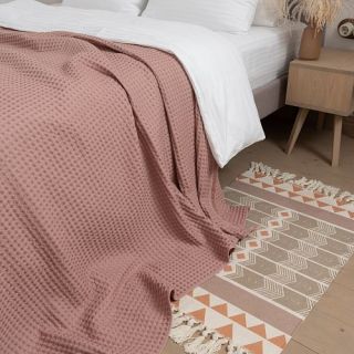 Покрывало рельефное Натуральная гормония в подарочной упаковке Покрывало рельефное Натуральная гормония в подарочной упаковке