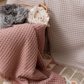 Покрывало рельефное Натуральная гормония в подарочной упаковке Покрывало рельефное Натуральная гормония в подарочной упаковке