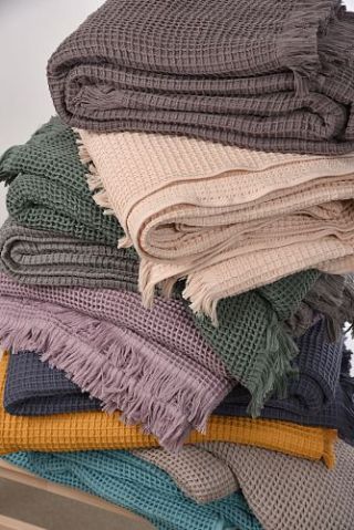 Плед Трепет 170x130 с бахромой Плед Трепет 170x130 с бахромой